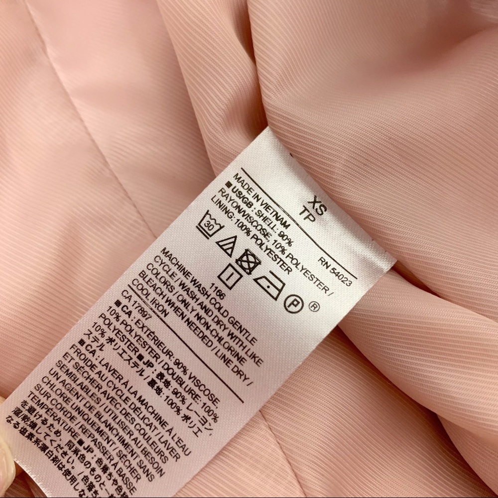 Banana Republic Pink Trench Coati - Picture 6 of 7